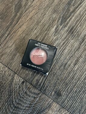 MAC Cosmetics Single Eyeshadow - Rose Copper